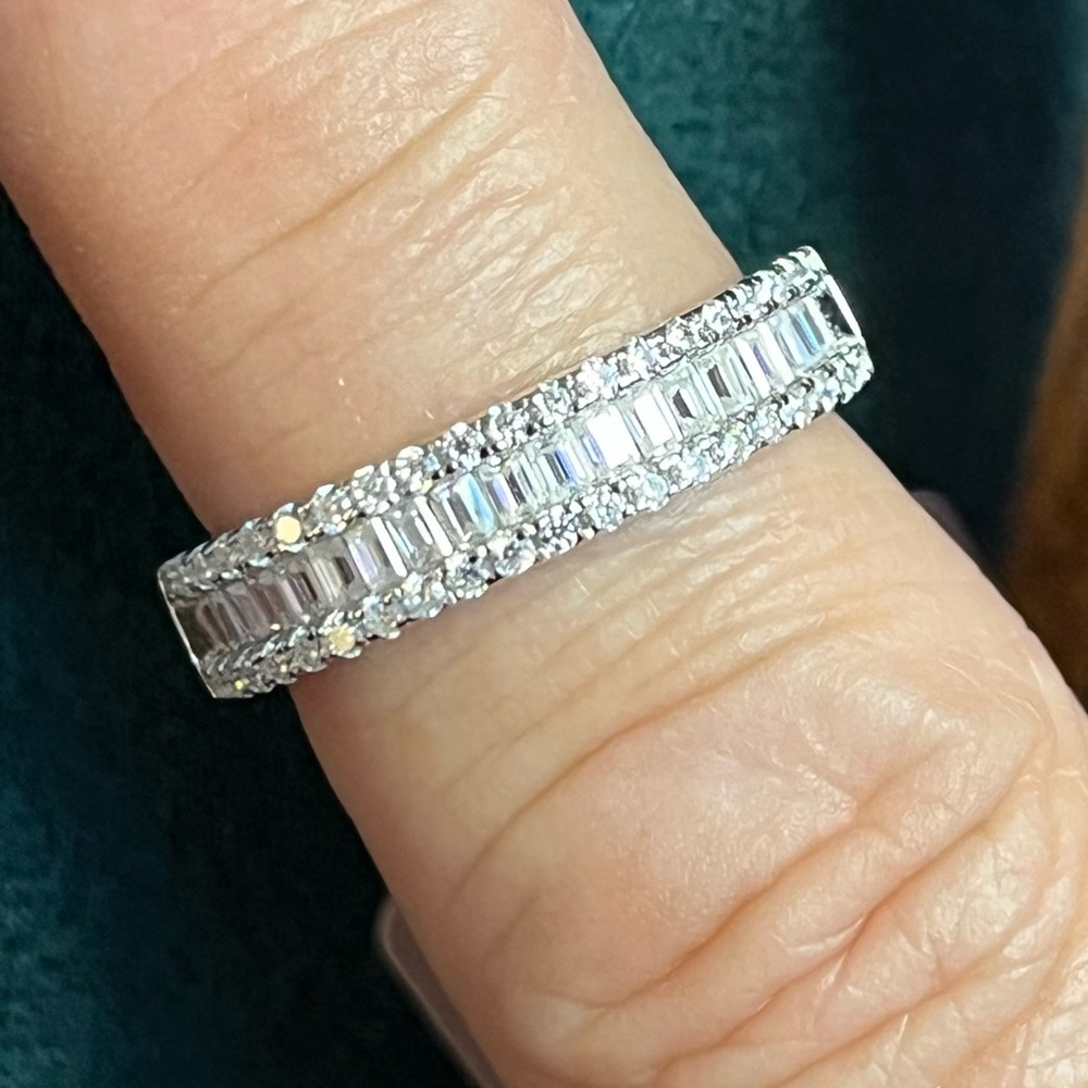 Elegant Moissanite 925 Silver Half Eternity Band Unisex Ring Size 8 Baguettes 1c - Picture 3 of 6